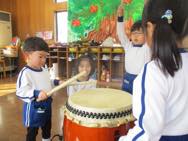 ���\�����