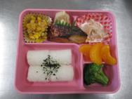 給食メニュー<