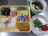 給食メニュー<