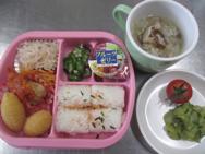 給食メニュー<