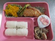 給食メニュー