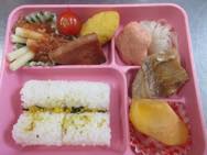 給食メニュー