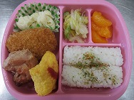 給食メニュー