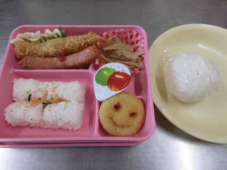 給食メニュー