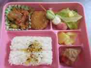 給食メニュー